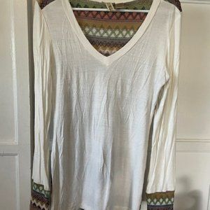 BKE, Women's long sleeve top, Size large, Patterned back, Color White